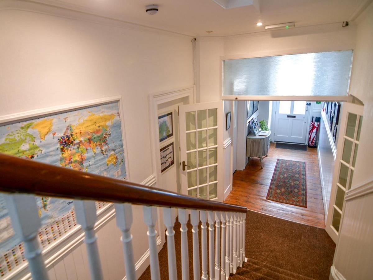 Ostello Portrush Townhouse Esterno foto