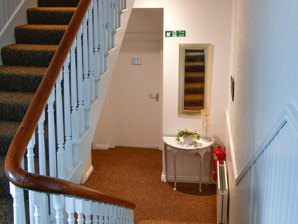 Ostello Portrush Townhouse Esterno foto